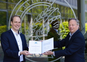 Jan-Philipp Günther wins the Agnes Pockels Ph.D. Award